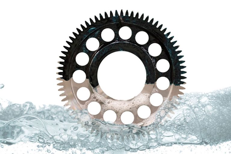 Hóa chất tẩy rửa và vệ sinh công nghiệp